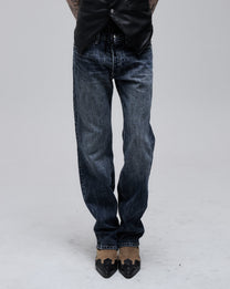 Hollywood Low-Rise jean in washed blue, front view on model