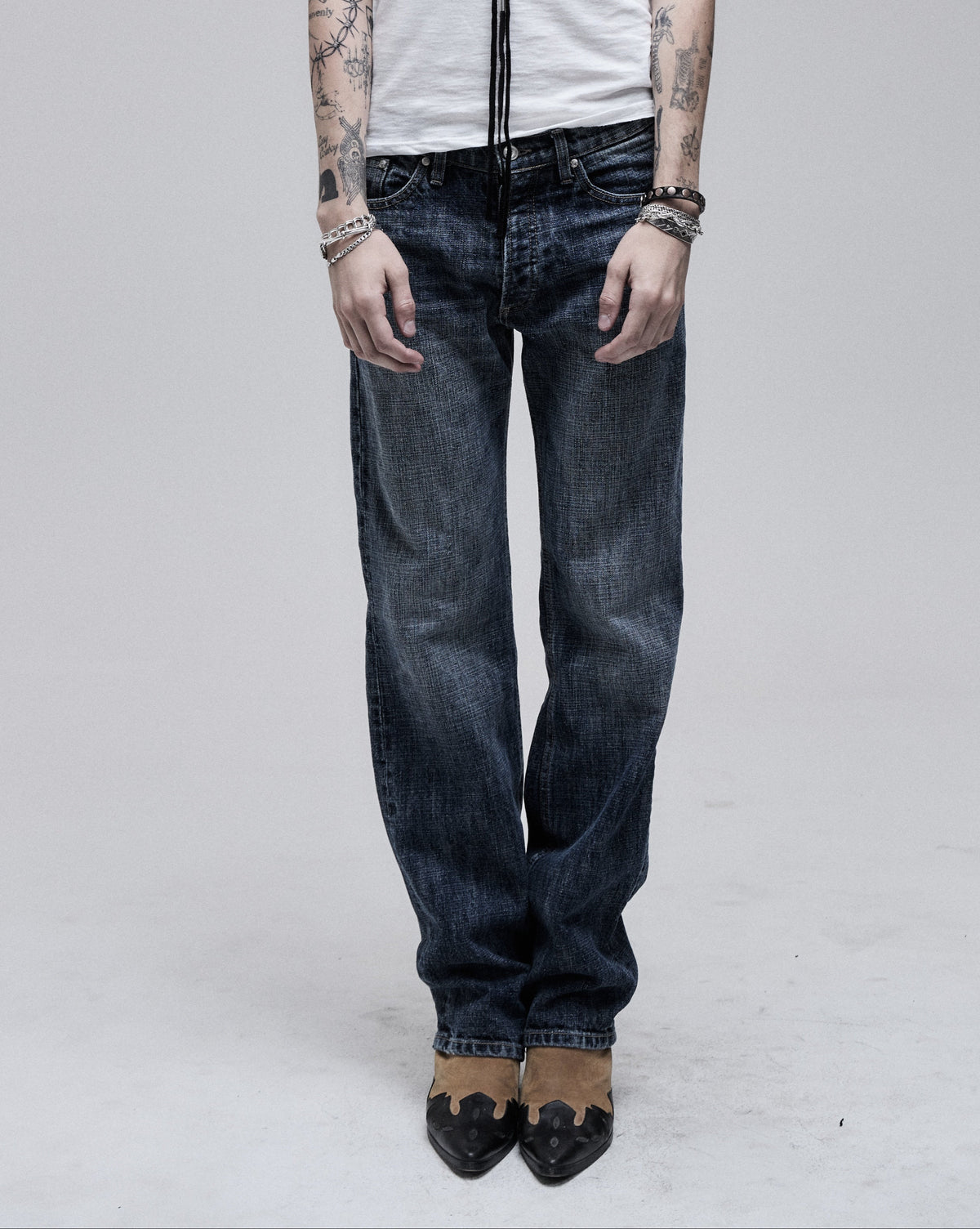 Hollywood Mid-Rise jean in washed blue, front view on model