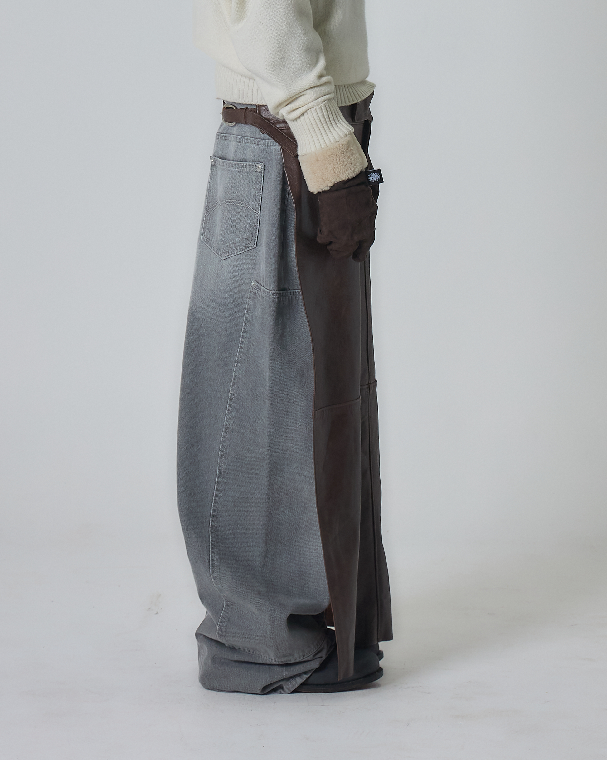 LEATHER APRON