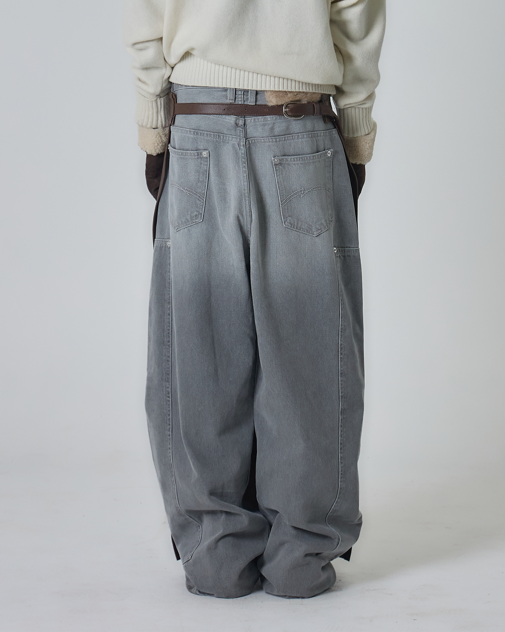 LEATHER APRON