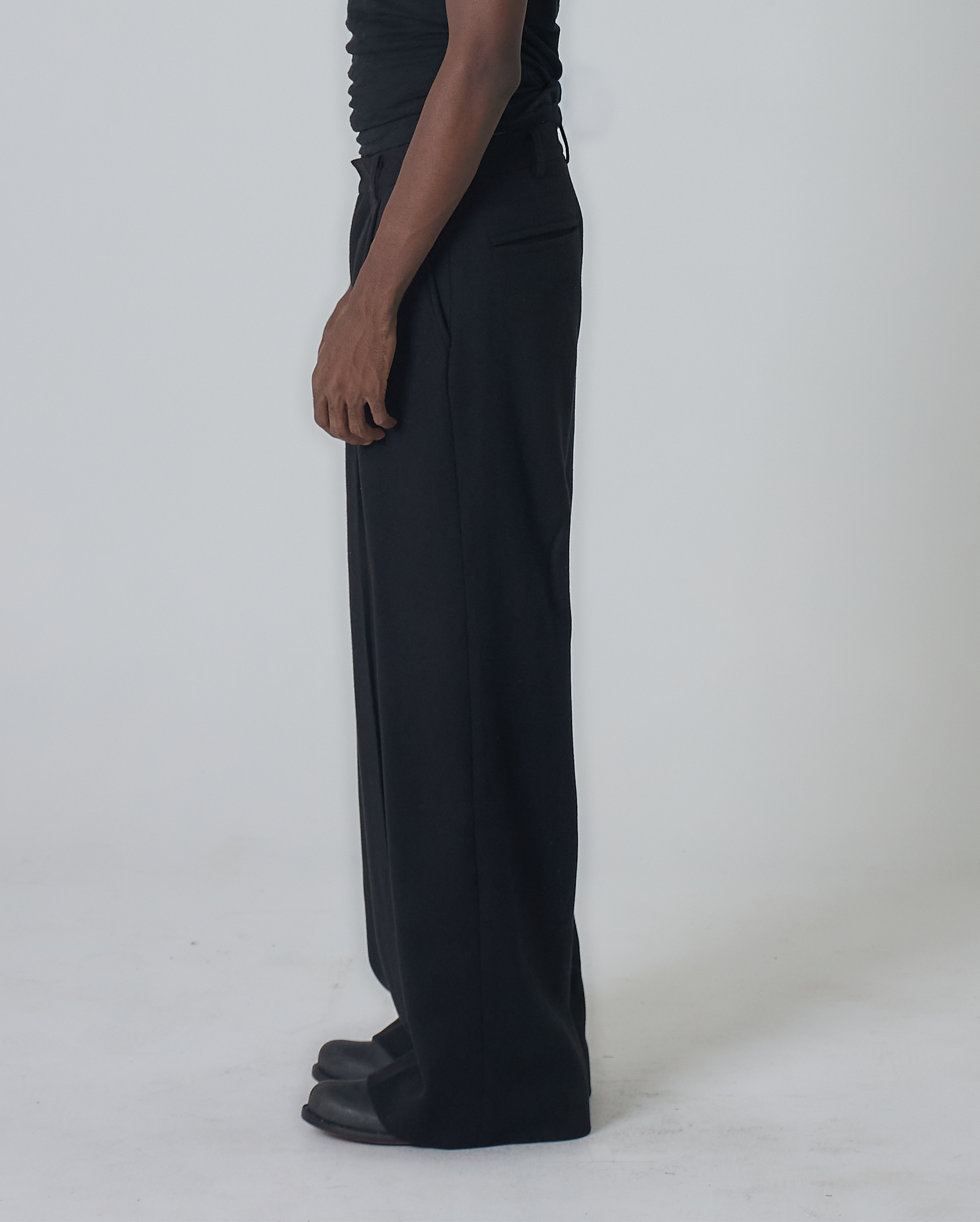 STRAIGHT LEG TROUSERS