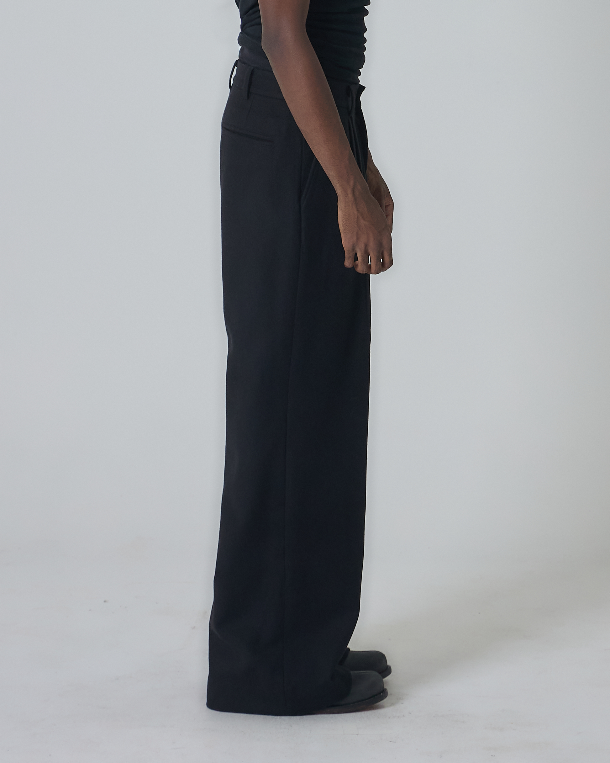 STRAIGHT LEG TROUSERS